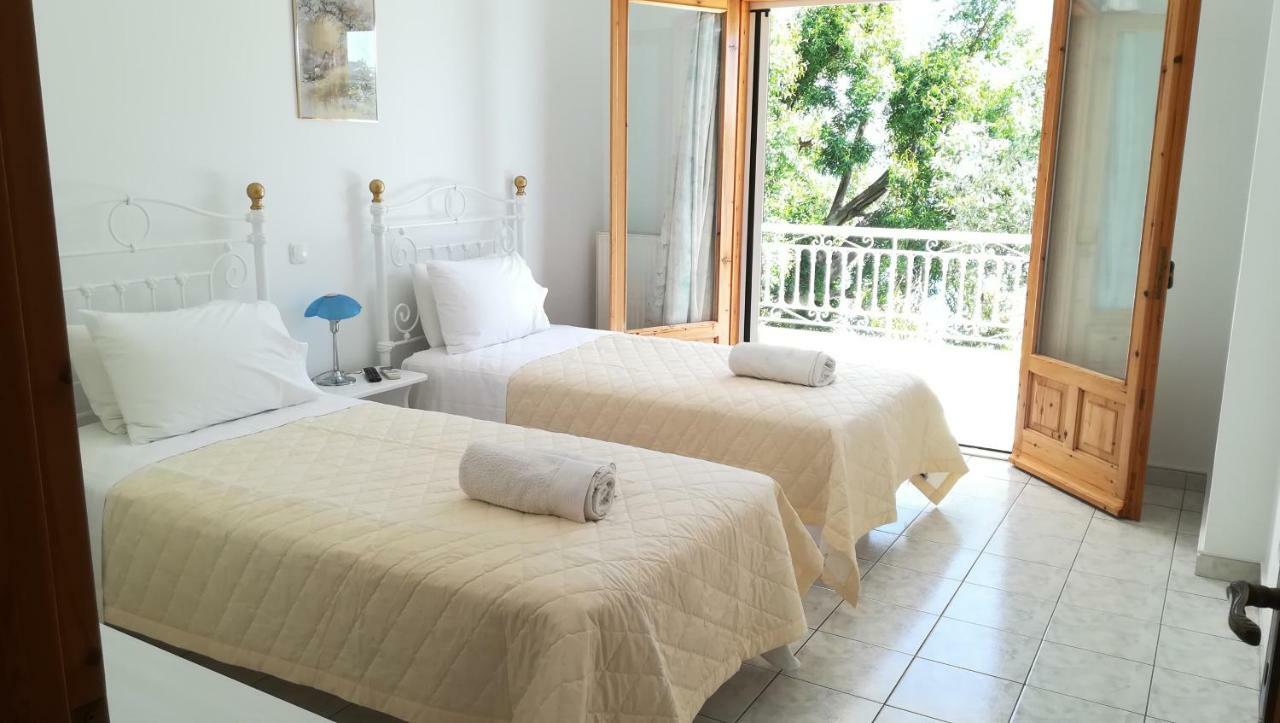 Tzeni Villa リジア エクステリア 写真